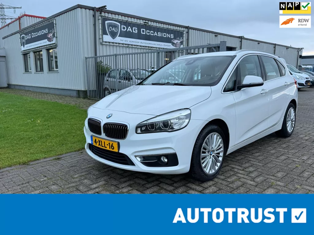 BMW 2-serie Active Tourer 218i Executive NAVI|XENON|PDC|LEER|TREKHAAK
