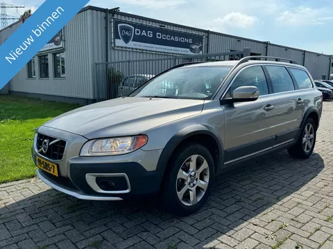 Volvo XC70 2.4 D5 Momentum AUTOMAAT|NAVI|PDC|STOELVW|TREKHAAK