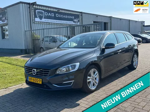 Volvo V60 2.4 D6 CAMERA|4X4|LEER|TREKHAAK|LED